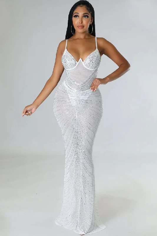 Chic DressSparkly Rhinestone Bustier Sheer Mesh Sleeveless Fishtail Evening Maxi Dress - White Chic DressSparkly Rhinestone Bustier Sheer Mesh Sleeveless Fishtail Evening Maxi Dress - White