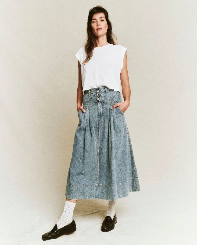 Everyday Casual Men's JeansThe Field Skirt. -- Misty Wash