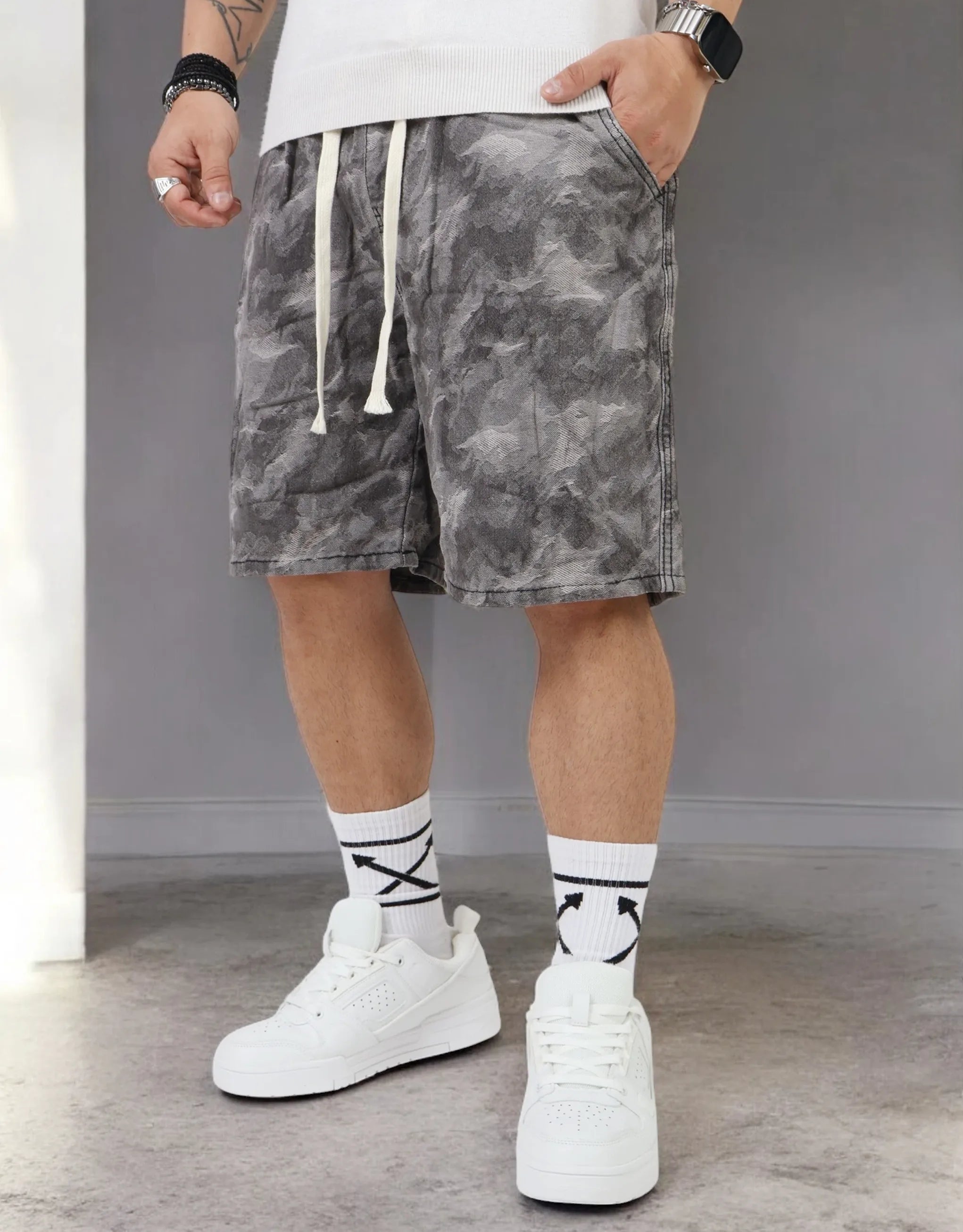 Men's Pants with Stain-Resistant TreatmentDenim Short