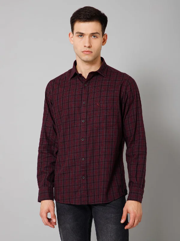 Men's Pants with Stain-Resistant TreatmentMen's Maroon Casual Medium Checks Full Sleeve Shirt Men's Pants with Stain-Resistant TreatmentMen's Maroon Casual Medium Checks Full Sleeve Shirt