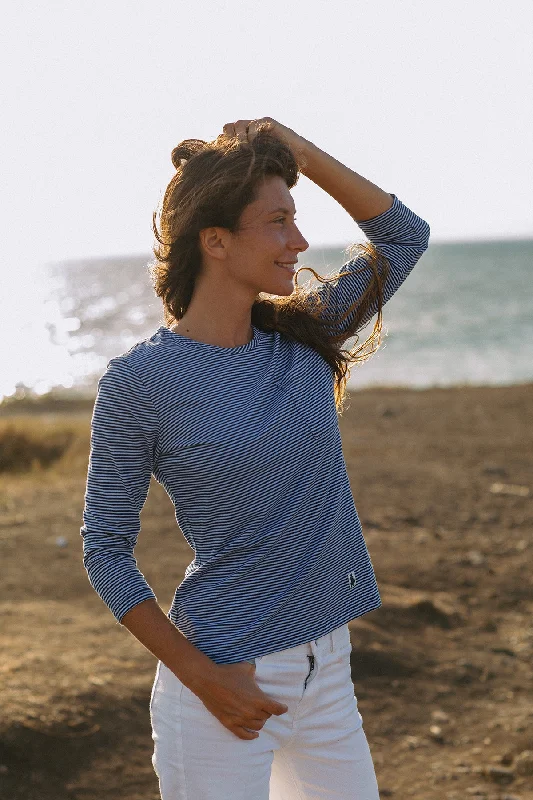 Men's Shirts for CampingWomen's Fine Stripe Crewneck Tee in Navy/Blue