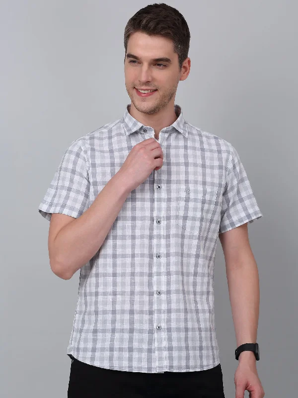 Men's Pants with Welt PocketsMen's Grey  Casual Medium Checks Half sleeve Shirt