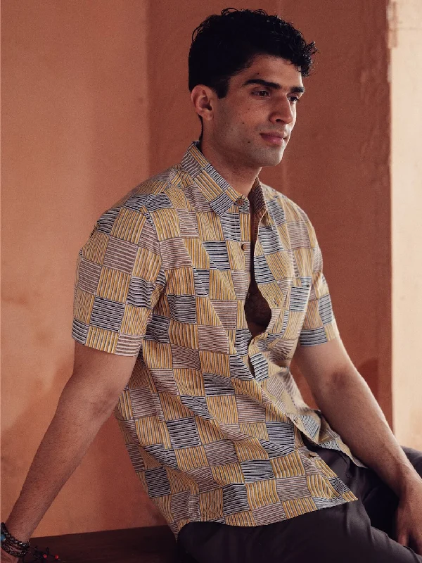 Men's Pants with Shallow PocketsMen's Yellow Cotton Regular Fit Shirt