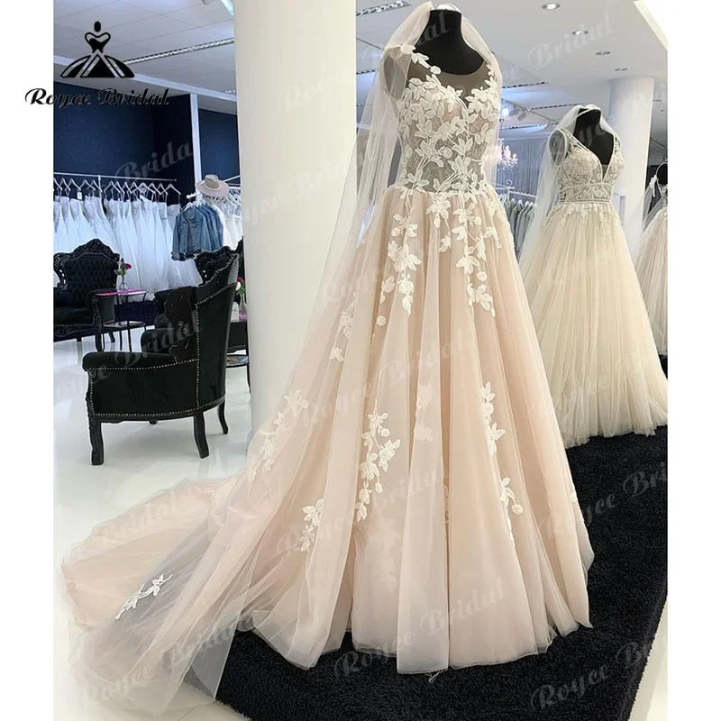 women's halter dressesRoycebridal A Line Boho Scoop Wedding Dress Lace Appliques Sleeveless Light Champagne Court Train 2025 Wedding Gown Robe Mariage Femme Beach women's halter dressesRoycebridal A Line Boho Scoop Wedding Dress Lace Appliques Sleeveless Light Champagne Court Train 2025 Wedding Gown Robe Mariage Femme Beach