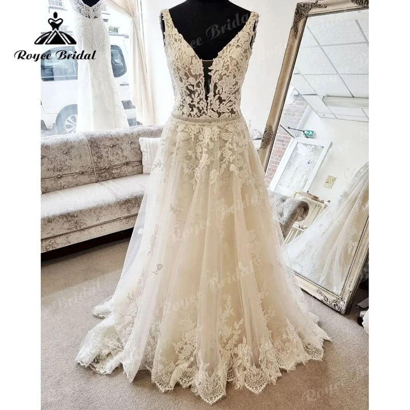 Party DressRoycebridal A Line Lace Appliques Sleeveless Deep V Neck Boho Wedding Dress Sweep Train 2025 Summer Beach Wedding Gowns Custom Made Elegant