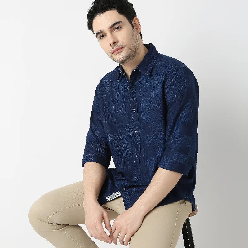 Men's Pants with Pleated FrontsRegular Fit Checkered Shirt