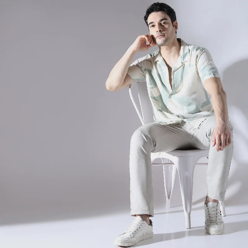 Men's Pants with Zippered PocketsRetreat™ Shirts - 100% Rayon Regular Fit Printed Cuban Collar Shirt Men's Pants with Zippered PocketsRetreat™ Shirts - 100% Rayon Regular Fit Printed Cuban Collar Shirt