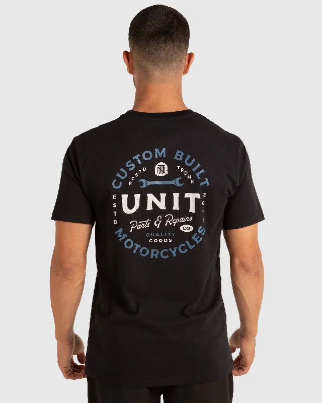 Men's Shirts with Rounded HemlinesUNIT Parts & Repairs Mens T-Shirt