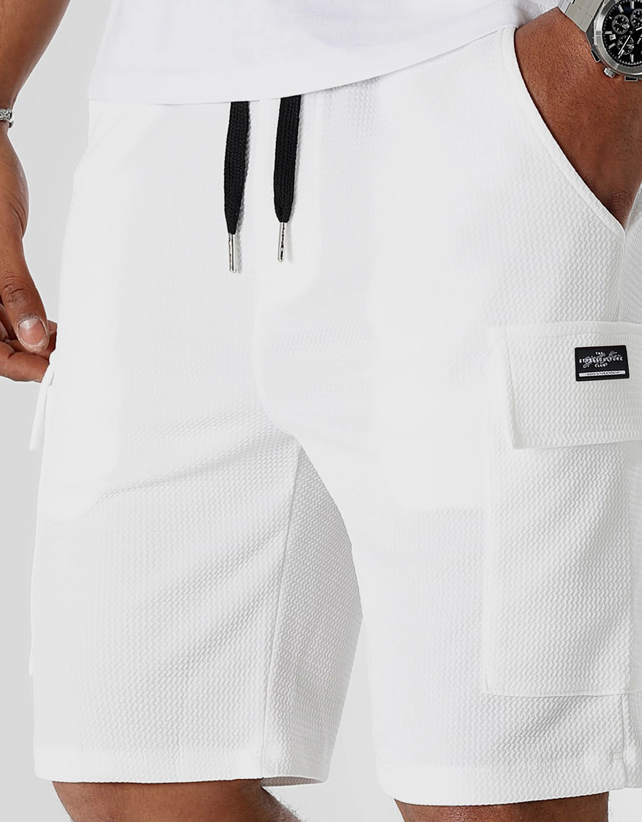 Men's Pants with Appliqué DetailsCargo Short