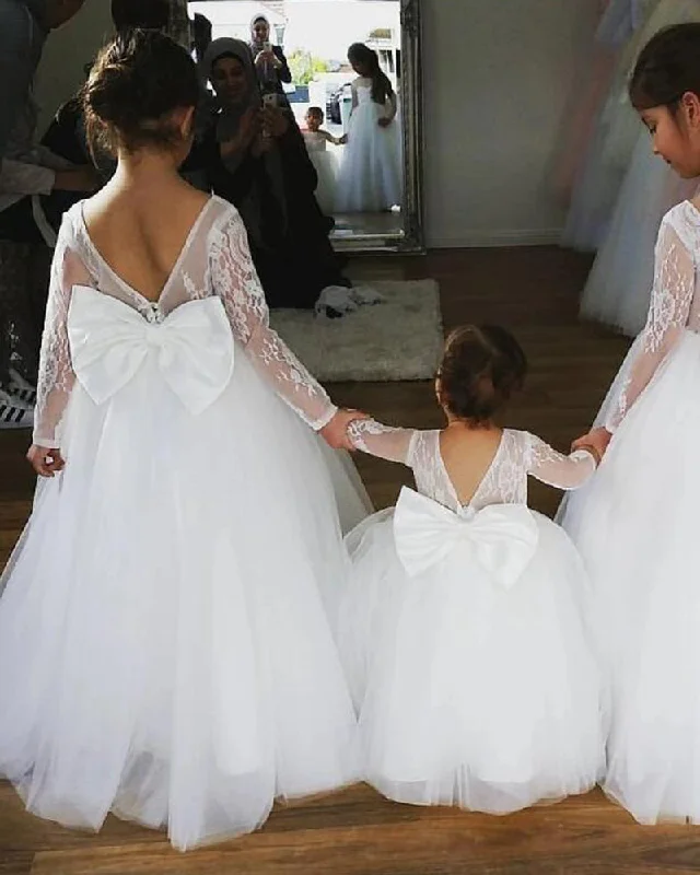 Chic DressCute Vintage Long Sleeves Ball Gown Flower Girl Dress Little Girls Wedding Dress for Child with Bow FG0810 Chic DressCute Vintage Long Sleeves Ball Gown Flower Girl Dress Little Girls Wedding Dress for Child with Bow FG0810