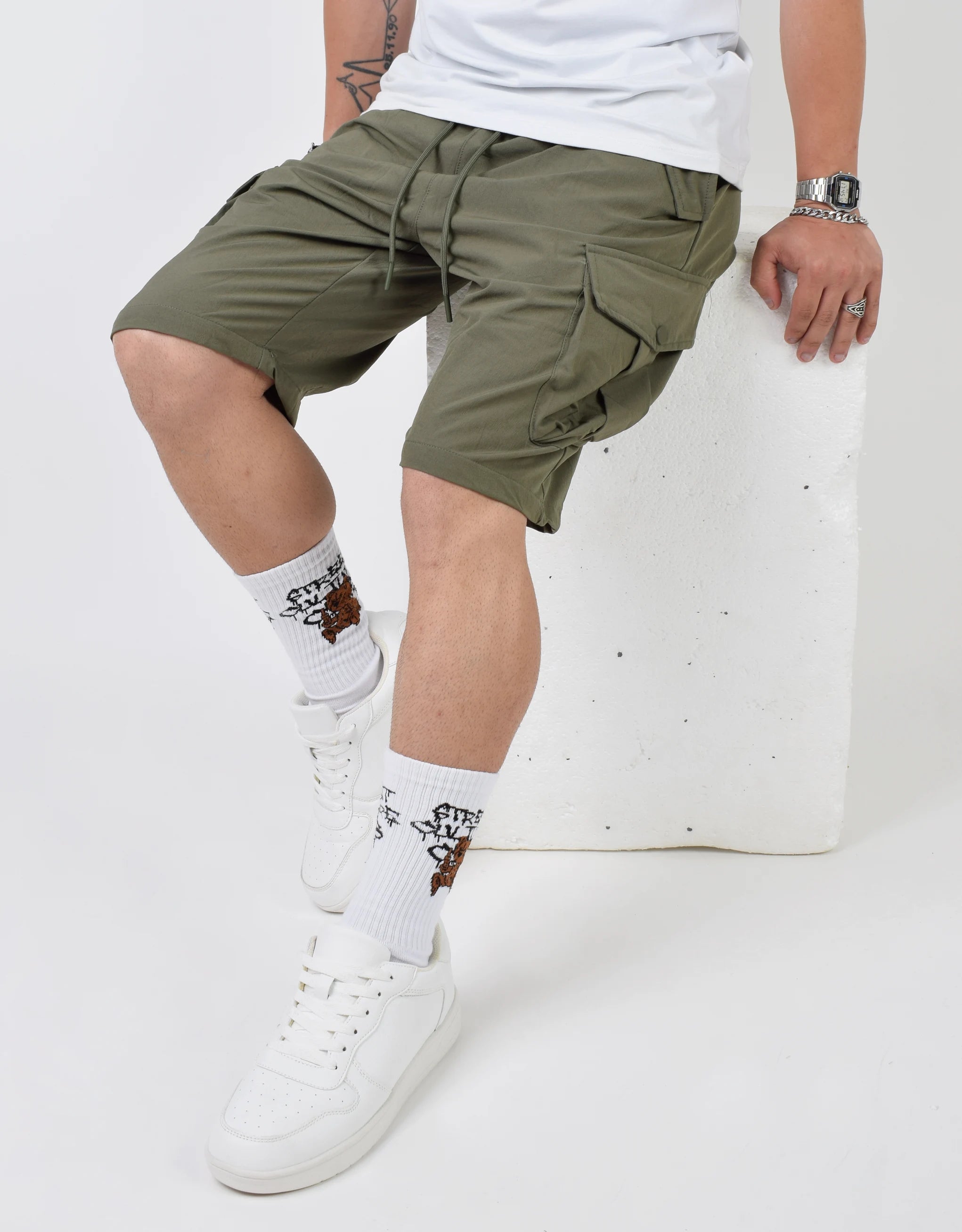 Men's Tailored Pants for a Sharp AppearanceCargo Short