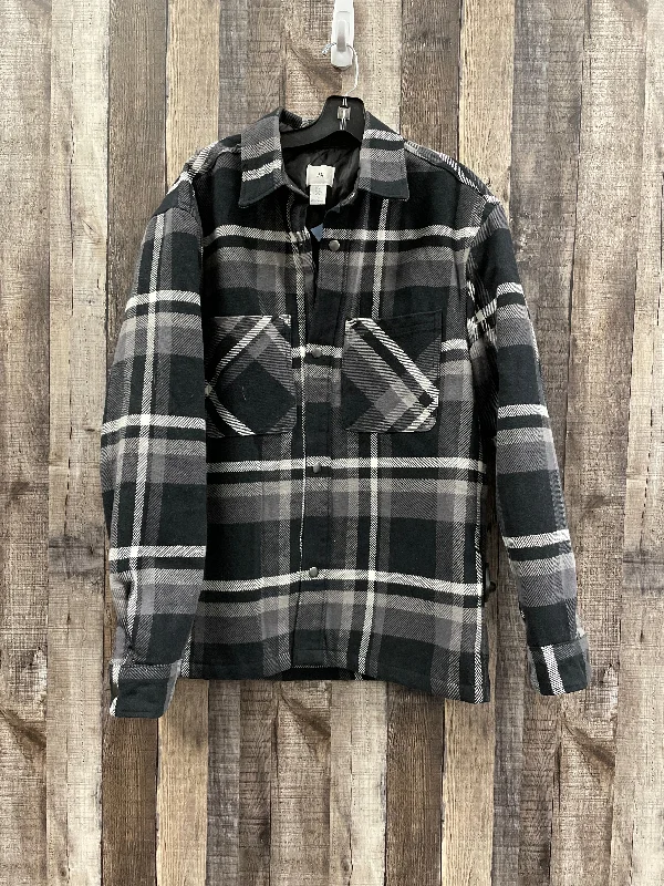 Men's Coats with Hidden PocketsJacket Shirt By H&m  Size: M