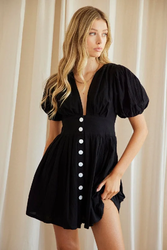 women's statement dressesBlack Fit And Flare Dress Short Sleeve V Neck